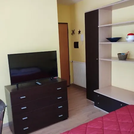 Parco Madonnetta Apartment Acilia